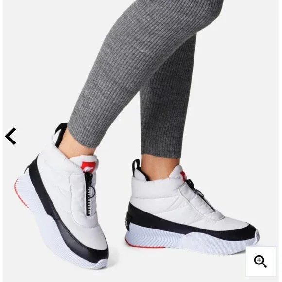 WOMEN'S OUT N ABOUT™ III PUFFY ZIP BOOT - Picture 2 of 8